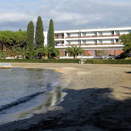 Family Friendly With A Swimming Pool - 18098 * Zadar