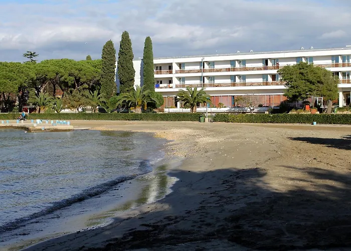 Family-friendly With Swimming Pool - 18098 * Zadar