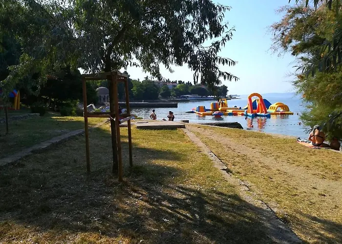 Family-friendly With Swimming Pool - 18098 Apartament Zadar