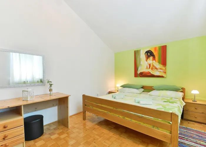 Family-friendly With Swimming Pool - 18098 Lägenhet *