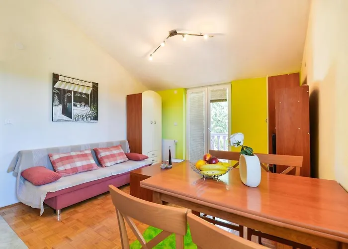 Family-friendly With Swimming Pool - 18098 זאדאר
