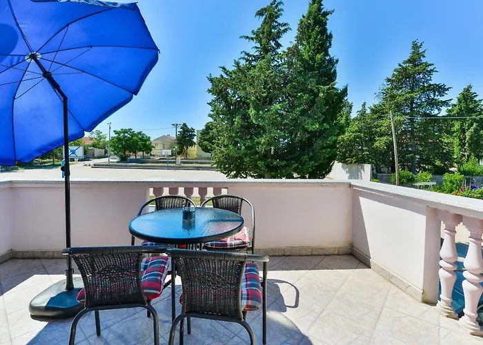 Family-friendly With Swimming Pool - 18098 Apartament Zadar