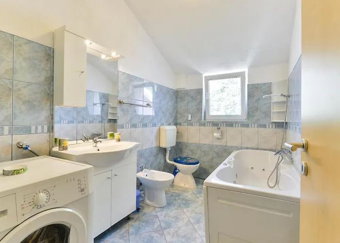 Family-friendly With Swimming Pool - 18098 *